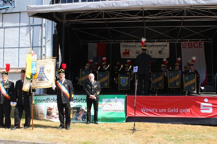 Nicht nur Bergleute feierten