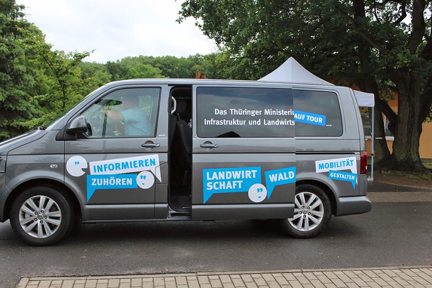Barrierefreies Wegenetz im Ferienpark Feuerkuppe...