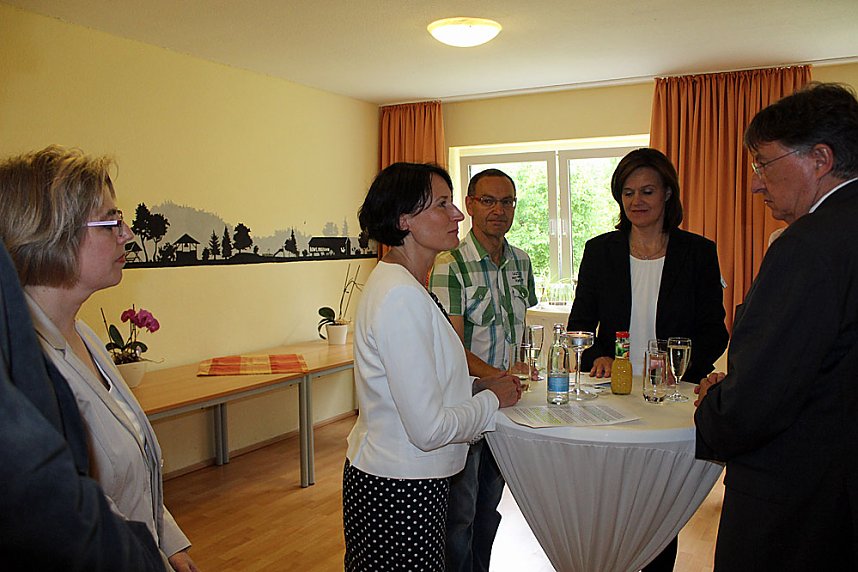 Barrierefreies Wegenetz im Ferienpark Feuerkuppe...