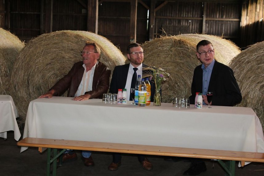  Ministerpr&auml;sident wird Pate von Tieren