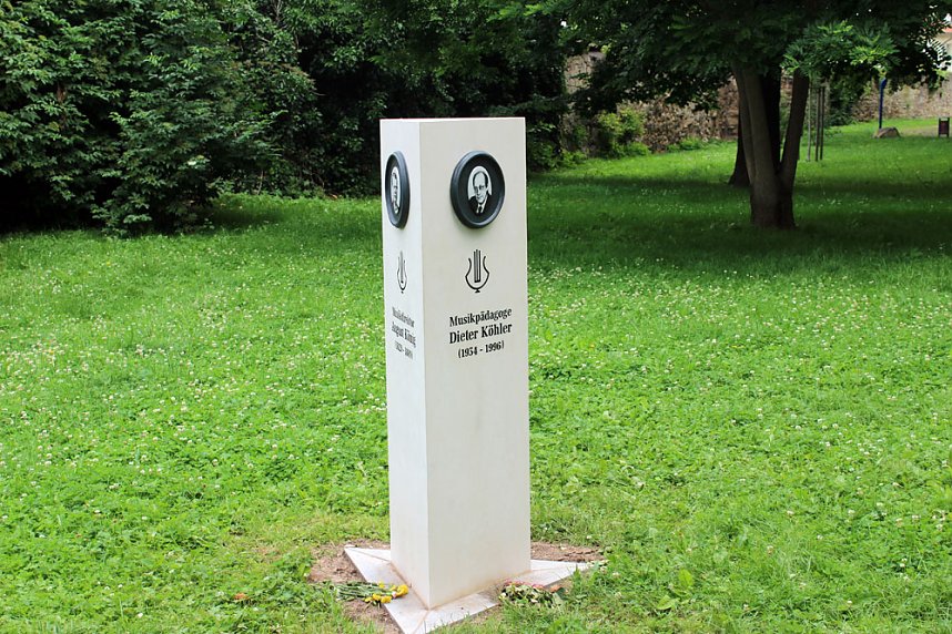 Informationstafel angeregt