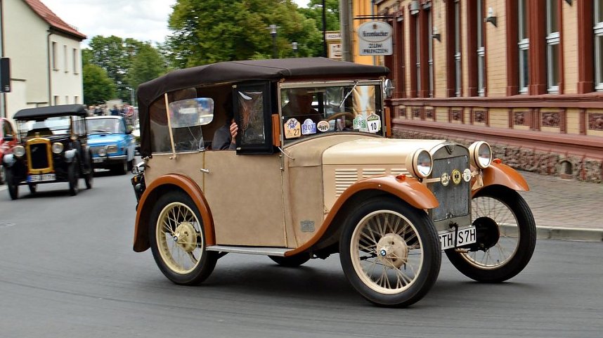 Tolle Oldtimerparade