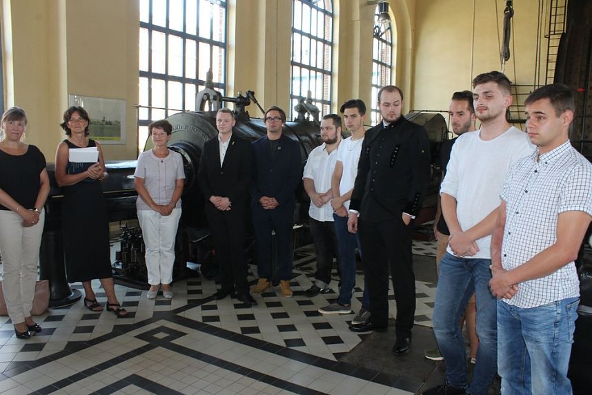 Bergbautechnologen beendeten Ausbildung