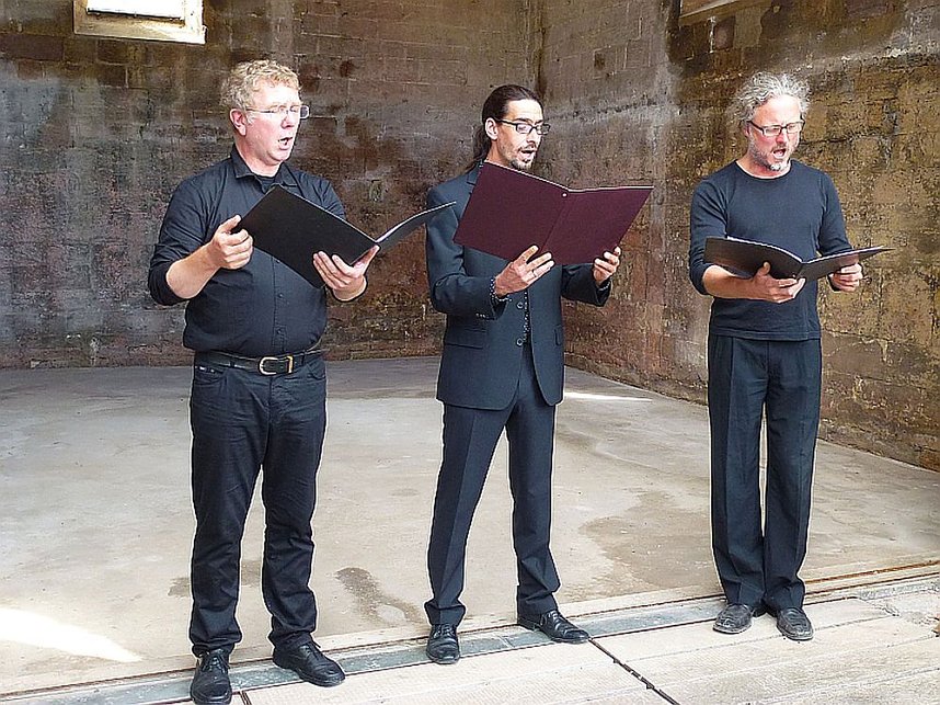 Kr&auml;uterf&uuml;hrung und Konzert