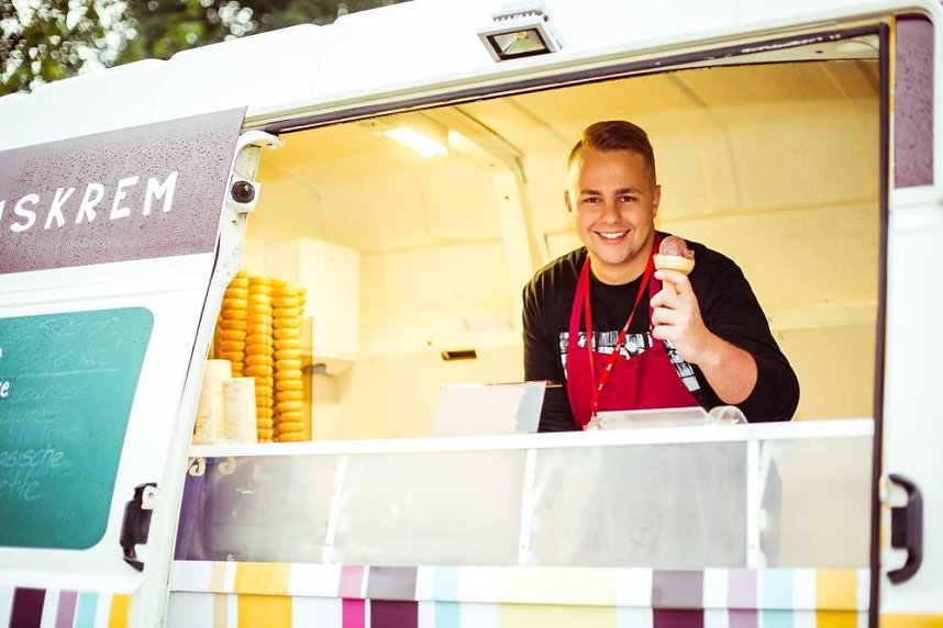 Zweites Sondersh&auml;user Schlosskino startet heute