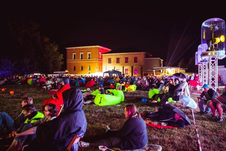 Zweites Sondersh&auml;user Schlosskino startet heute