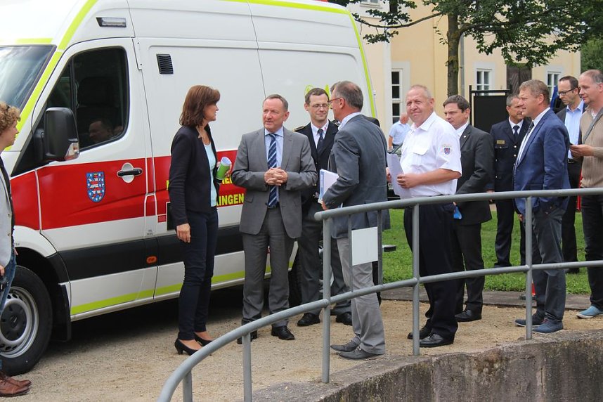 24 wertvolle "Kutschen" &uuml;bergeben