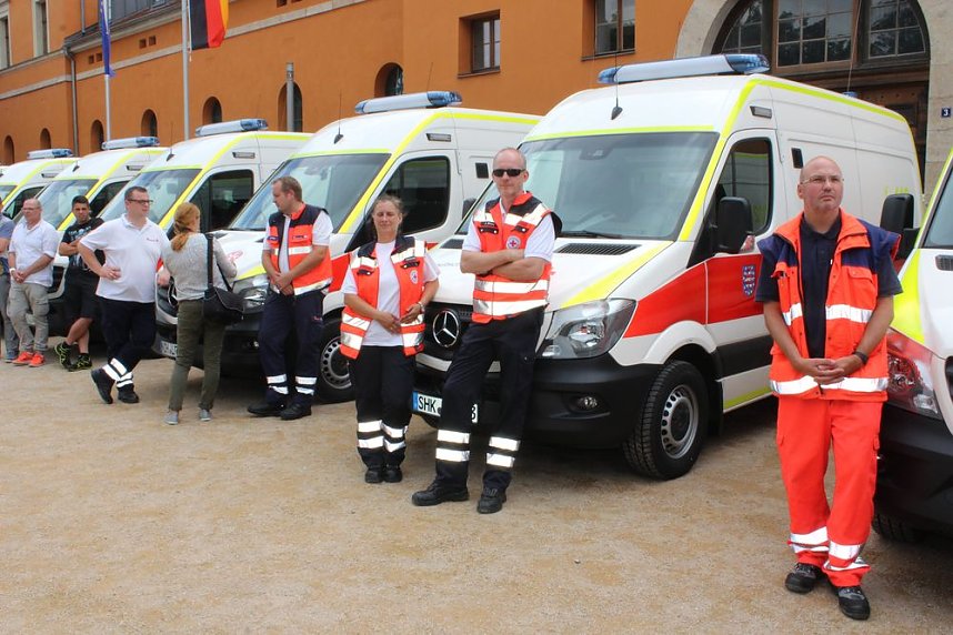 24 wertvolle "Kutschen" &uuml;bergeben