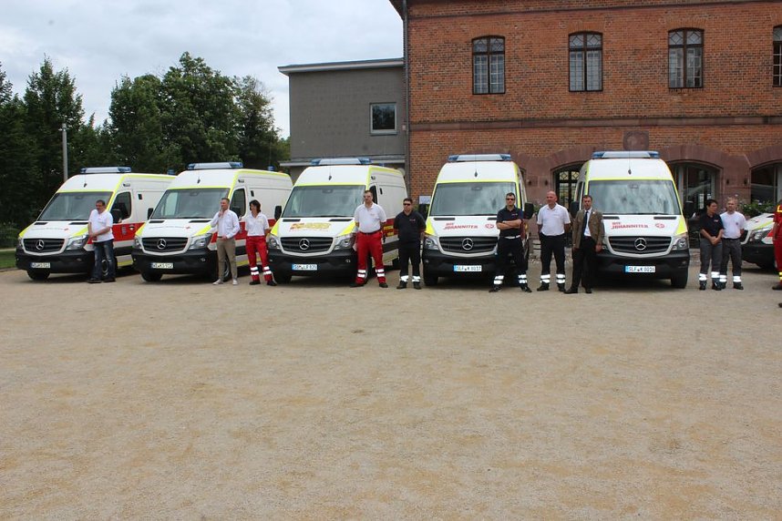 24 wertvolle "Kutschen" &uuml;bergeben