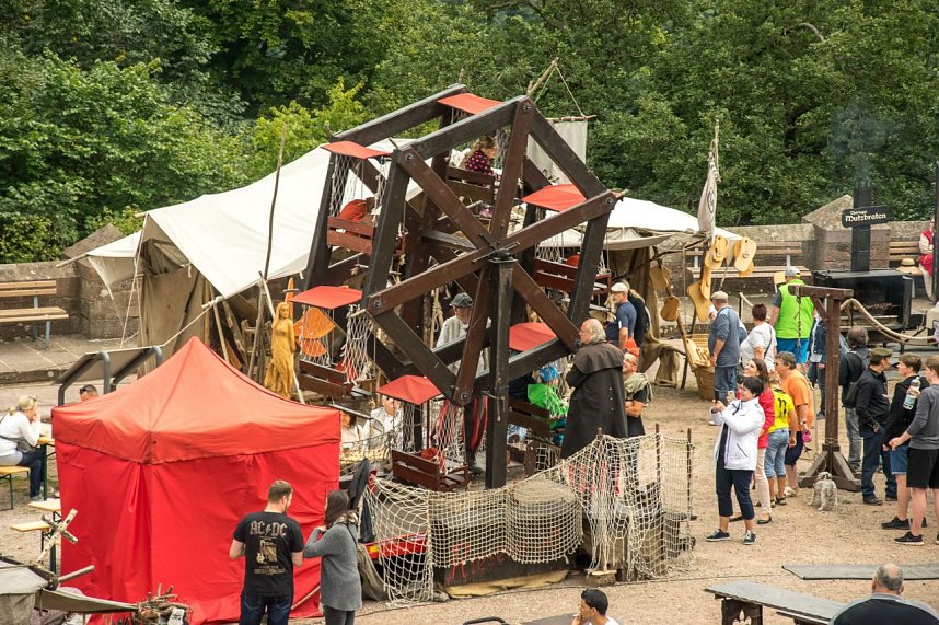 Mittelalterliches Treiben am Kyffh&auml;user