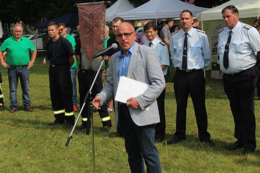  Vereine feiern mit den Kameraden der FFW