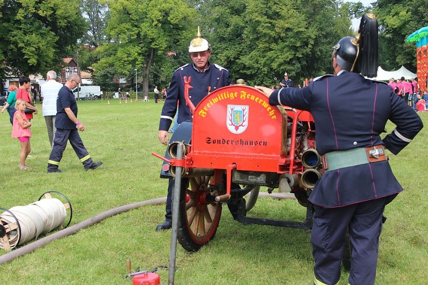  Vereine feiern mit den Kameraden der FFW