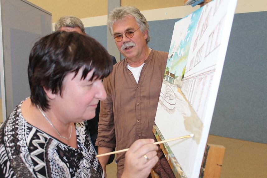 Feierlicher Spatenstich