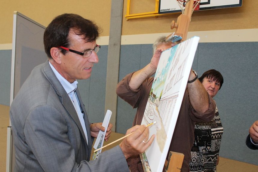 Feierlicher Spatenstich