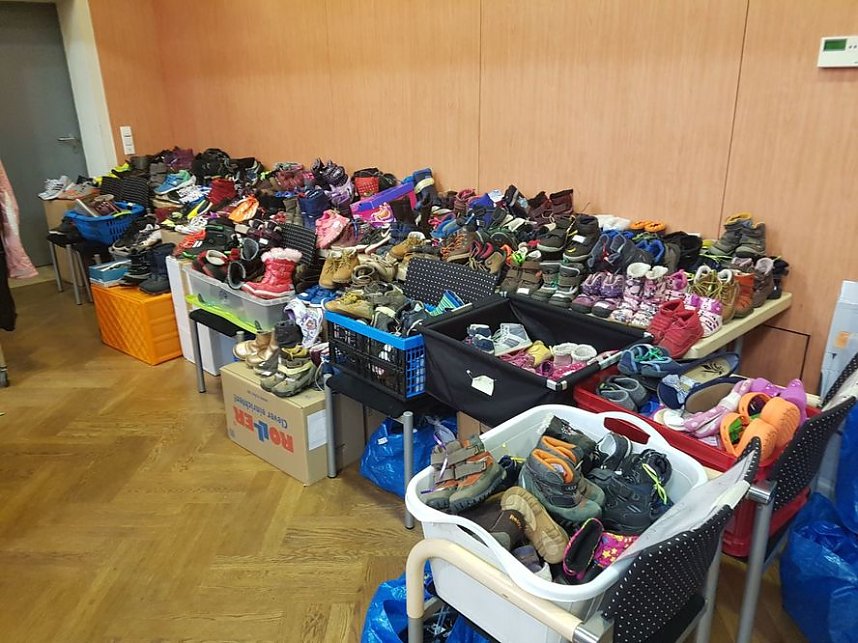 Heute Teeniesachenbasar