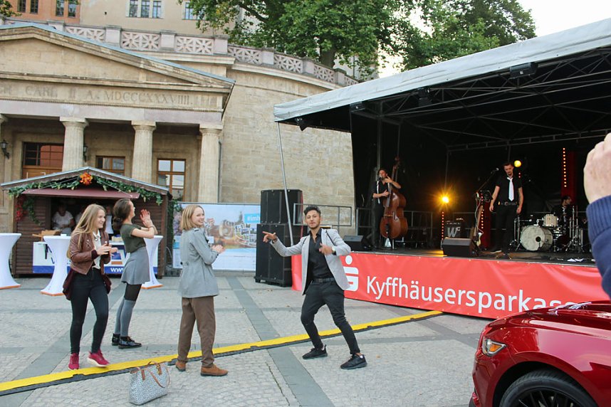 Weinprinzessin Shantel I. gekr&ouml;nt