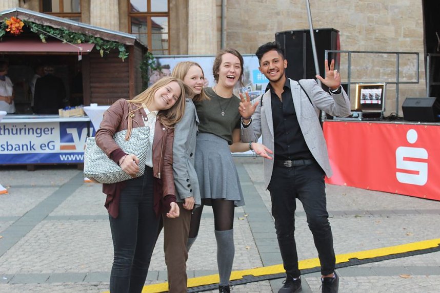 Weinprinzessin Shantel I. gekr&ouml;nt