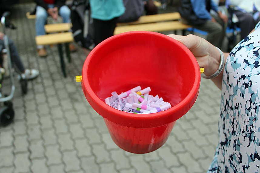 Neben G&ouml;ldner gefeiert