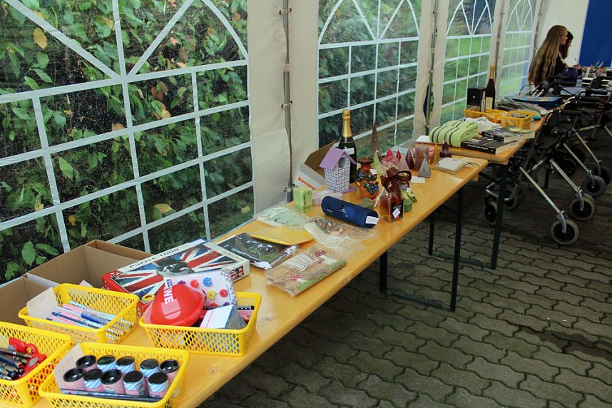 Neben G&ouml;ldner gefeiert