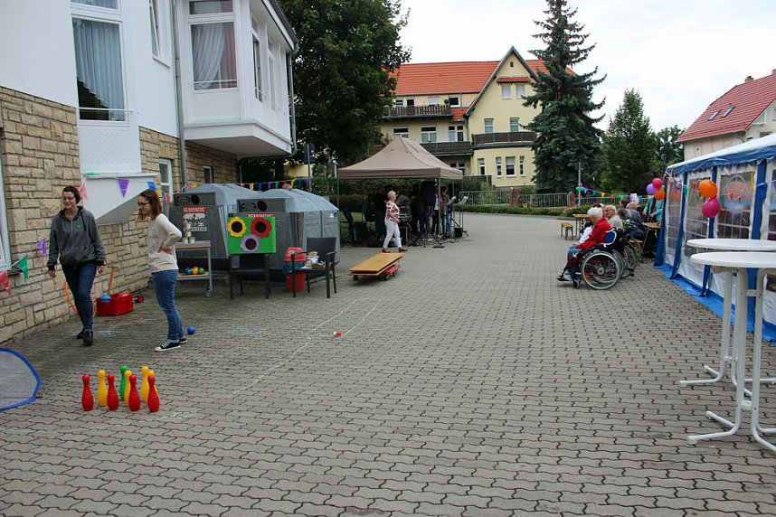 Neben G&ouml;ldner gefeiert