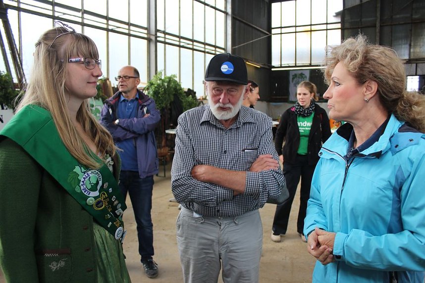 Start der Hopfenernte in Gro&szlig;enehrich