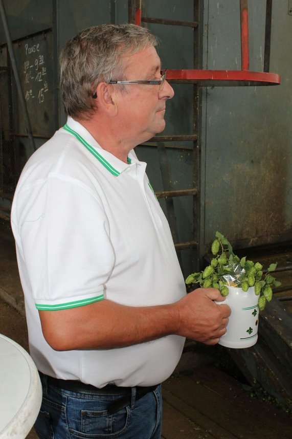 Start der Hopfenernte in Gro&szlig;enehrich