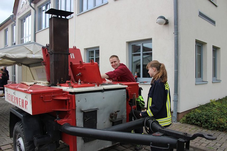 Feuerwehr buntem Programm
