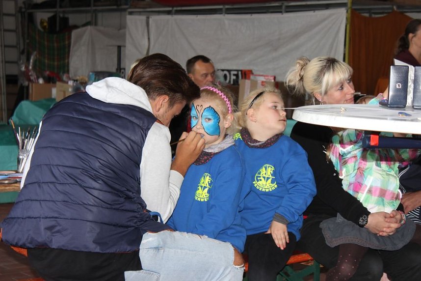 Feuerwehr buntem Programm