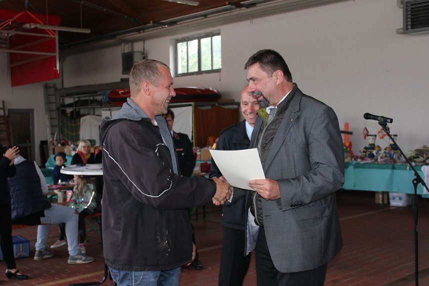 Feuerwehr buntem Programm