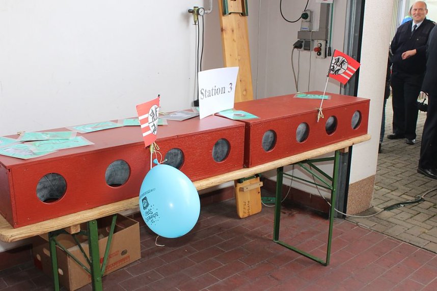 Feuerwehr buntem Programm