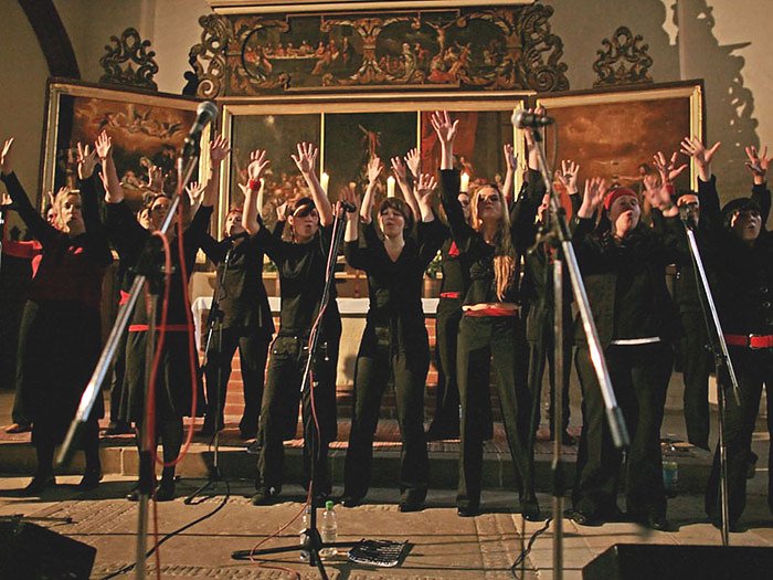 JOY`N`US im Kuhstall