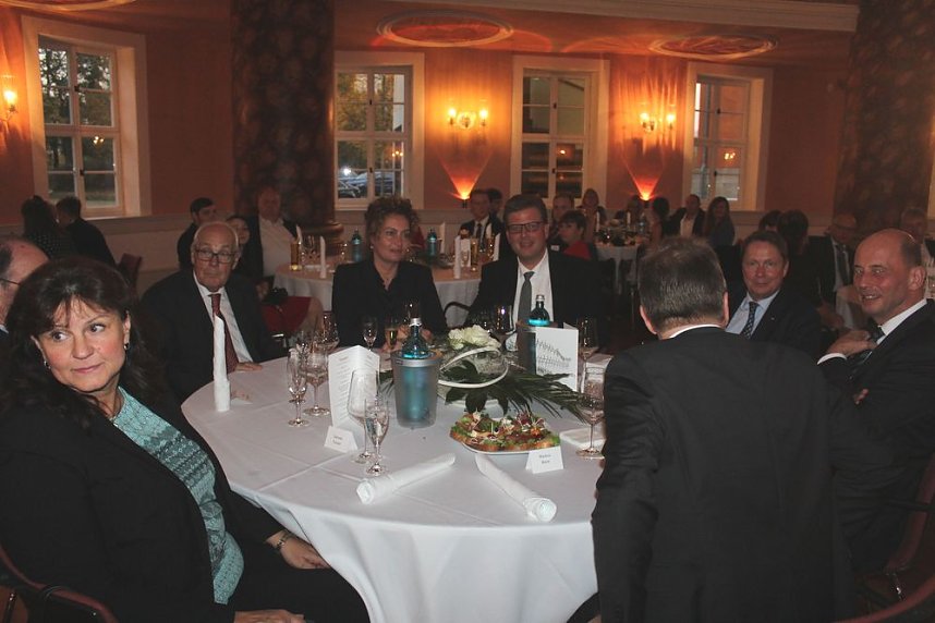  Ausgezeichnete Pr&uuml;fungsleistungen belohnt