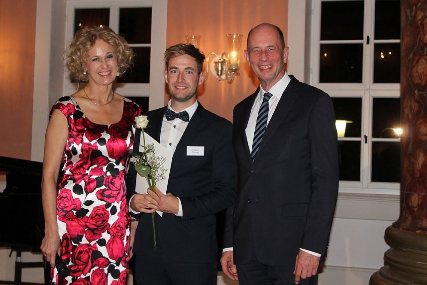  Ausgezeichnete Pr&uuml;fungsleistungen belohnt