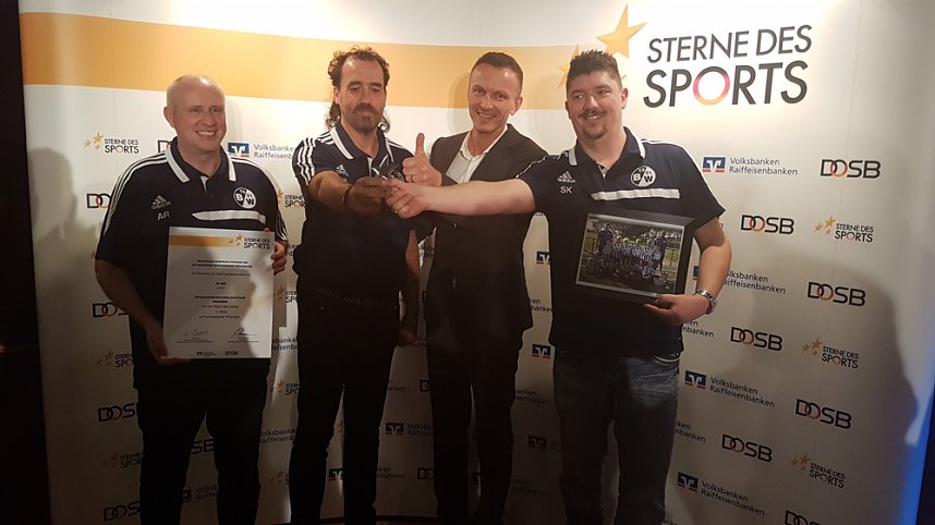 2. Platz mit Sahneh&auml;ubchen