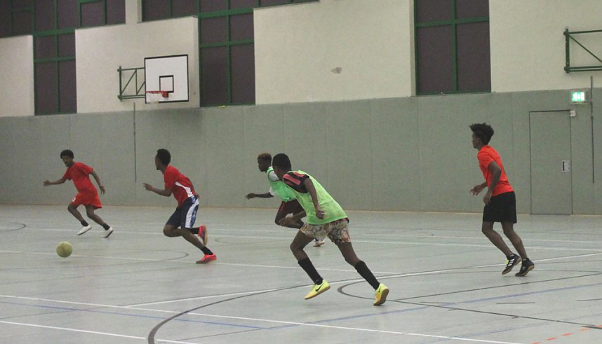 Cliquenfu&szlig;ballturnier � Fair geht vor