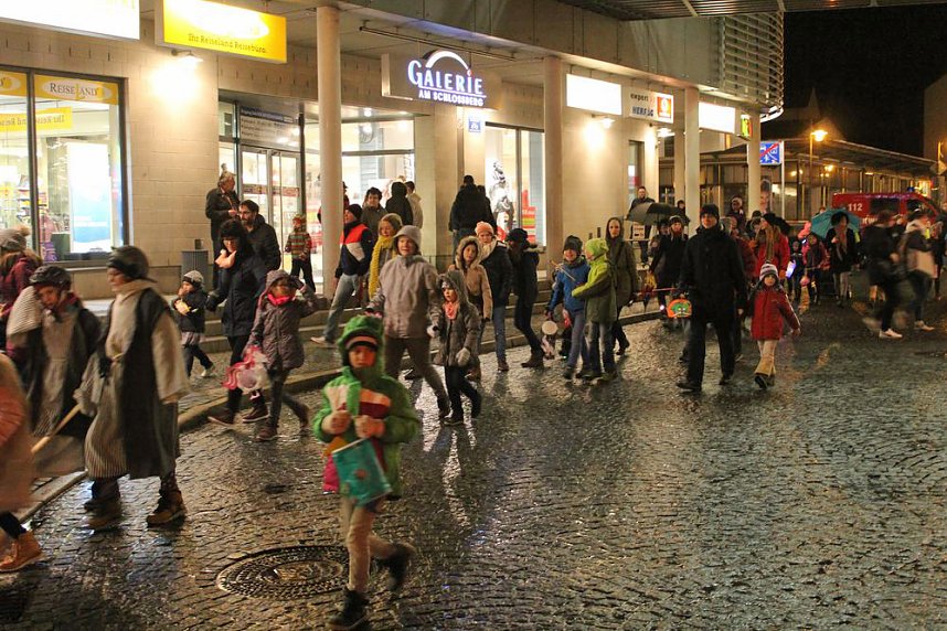 &Ouml;kumenische Martinsfeier durchgef&uuml;hrt