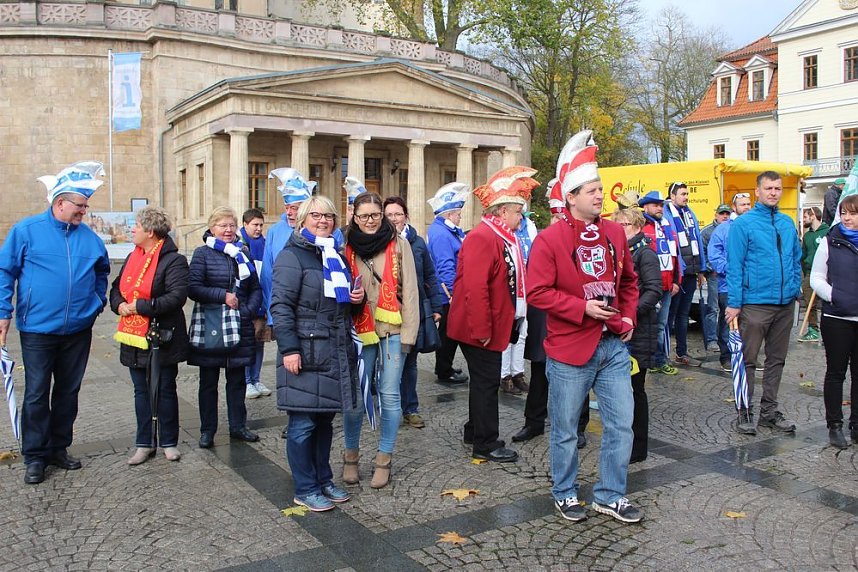 Rathaus "gepl&uuml;ndert"