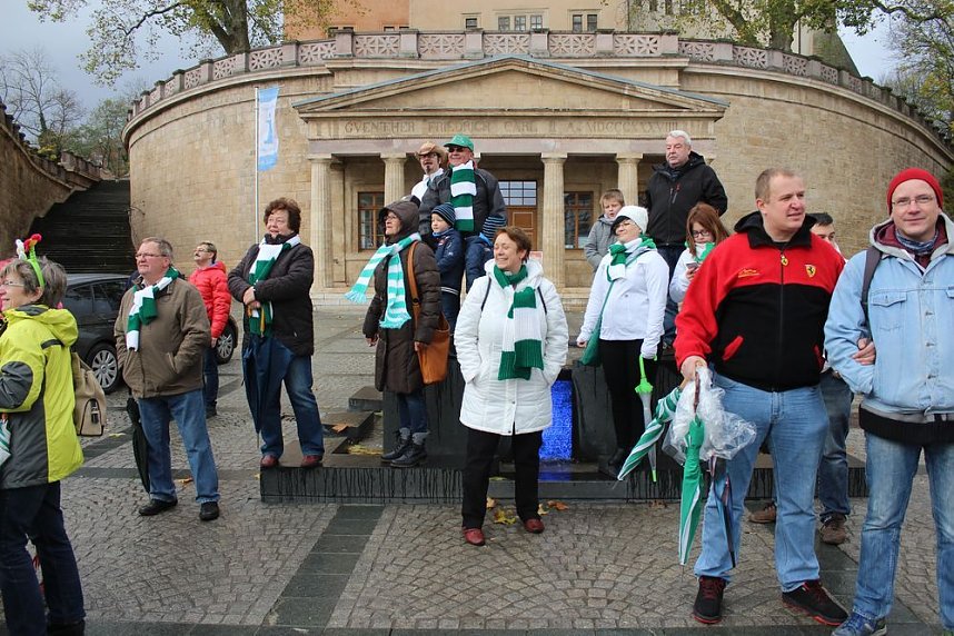 Rathaus "gepl&uuml;ndert"