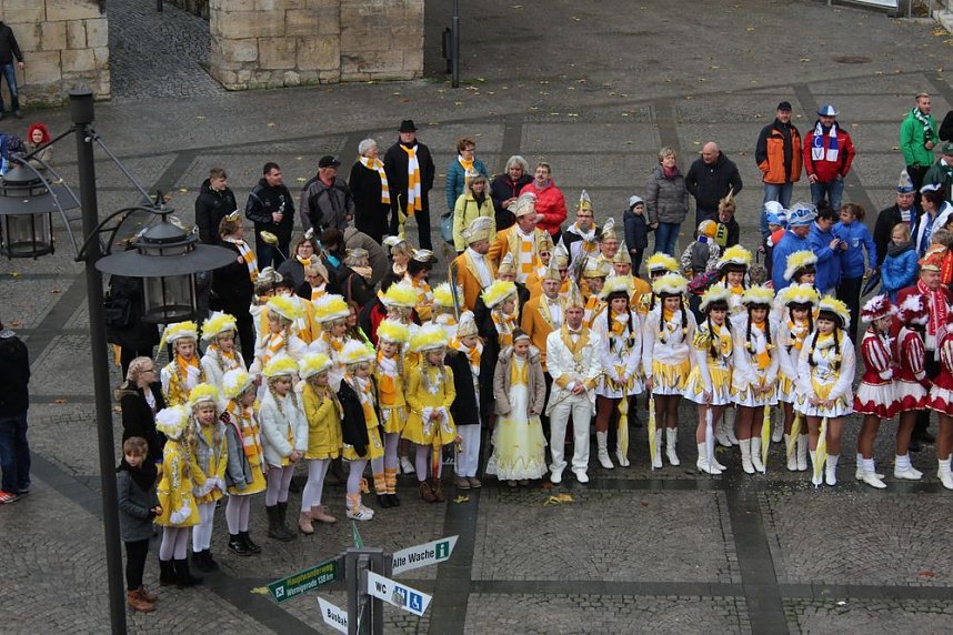 Rathaus "gepl&uuml;ndert"