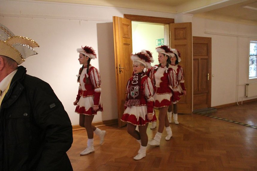 Rathaus "gepl&uuml;ndert"