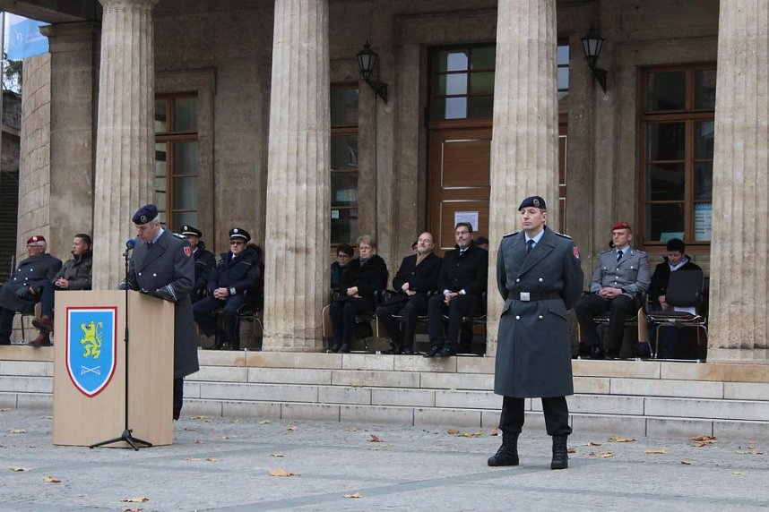 Soldatinnen und Soldaten vereidigt