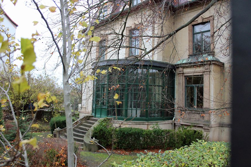 Corbach-Club, Bahnhof und Schloss