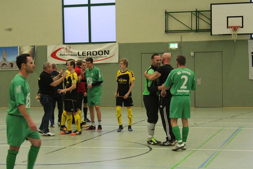 Cup-Verteidiger wurde gefordert