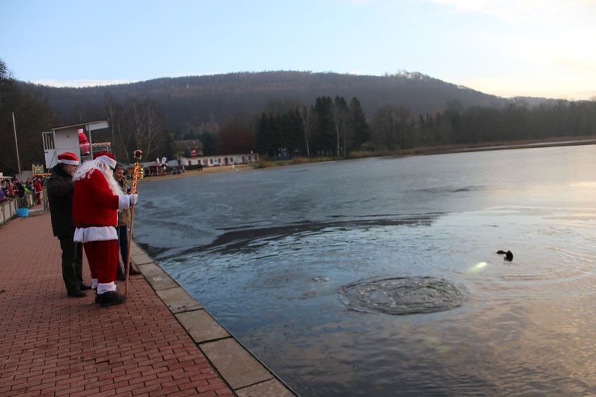 4. Weihnachtsmarkt am Bebraer Teich
