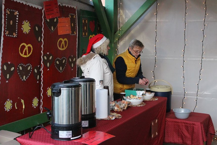 Weihnachtsmarkt an der Kindervilla