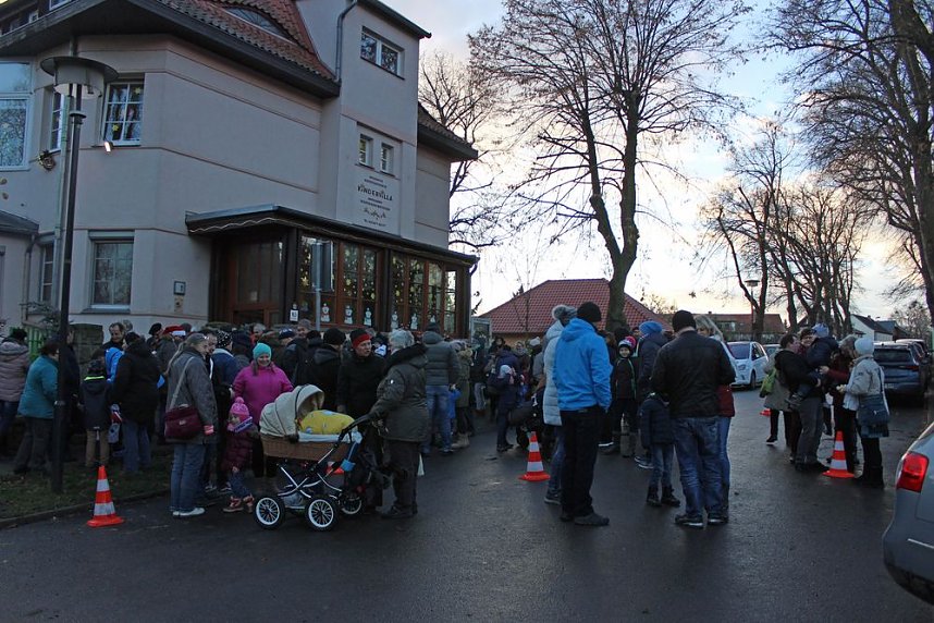 Weihnachtsmarkt an der Kindervilla
