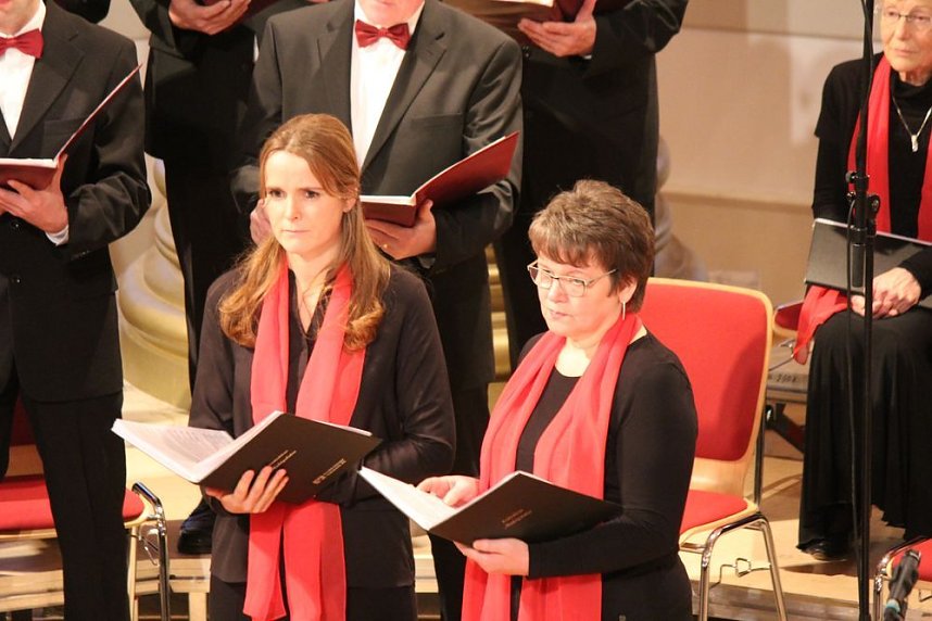 Weihnachtswunsch: Friede und Menschlichkeit