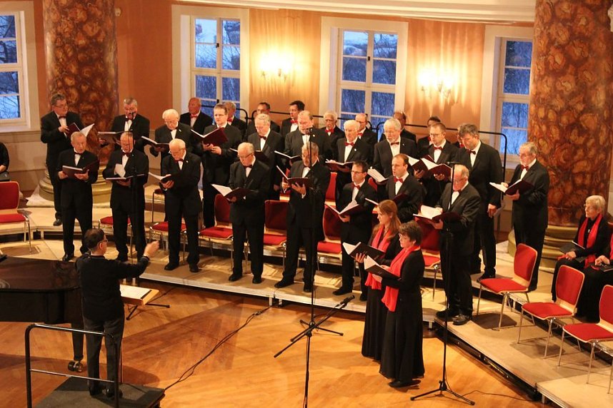 Weihnachtswunsch: Friede und Menschlichkeit