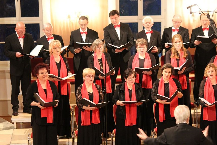 Weihnachtswunsch: Friede und Menschlichkeit