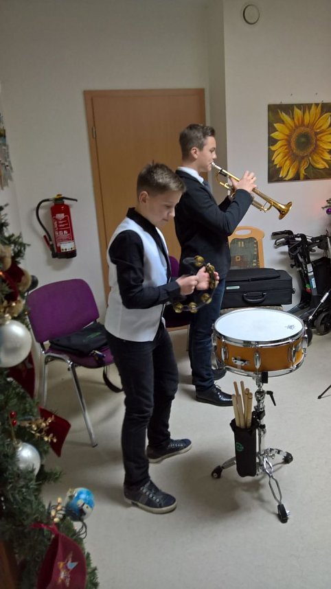 Weihnachtsfeier bei der Volkssolidarit&auml;t